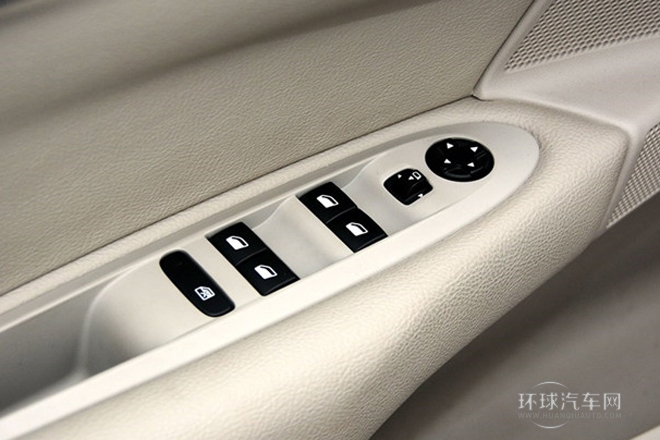 2013款 1.6L 手動勁智版