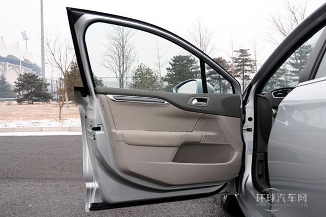 2013款 1.6L 手動(dòng)勁智版