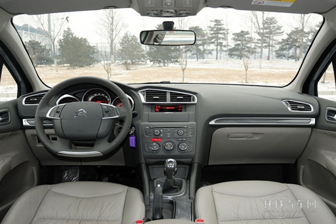 2013款 1.6L 手動勁智版