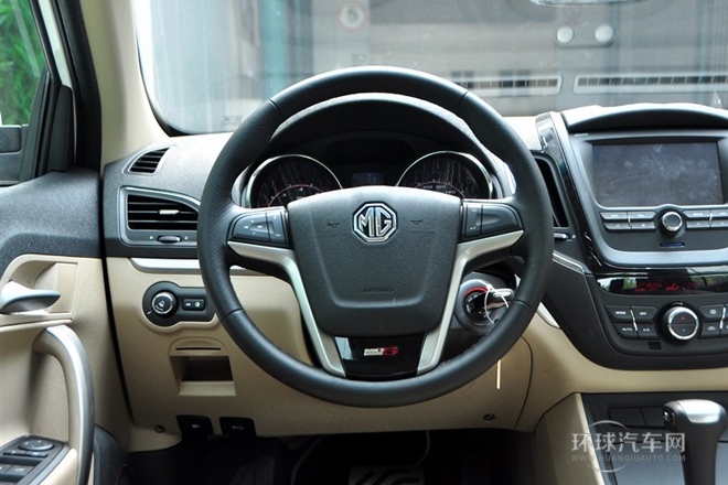 2012款 1.5L 自動領(lǐng)航版