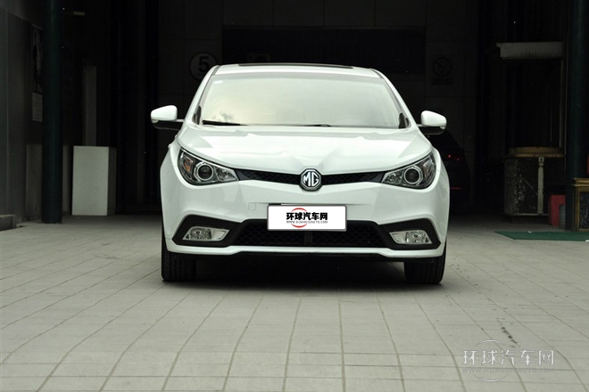 2012款 1.5L 自動領(lǐng)航版