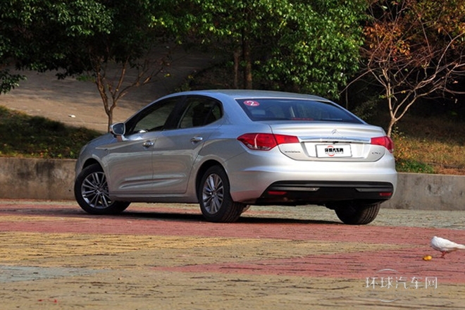 2014款 1.8L 手動智驅版勁智型