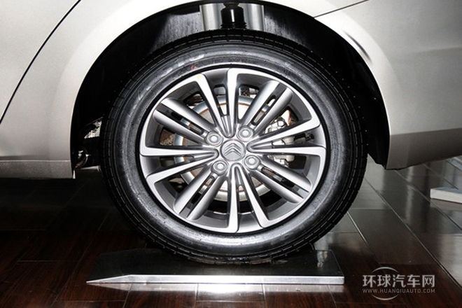 2014款 1.8L 手動智驅版勁享型