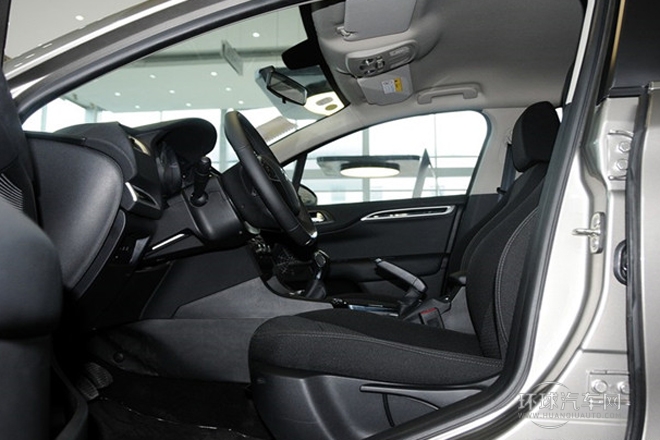 2014款 1.8L 手動(dòng)智驅(qū)版勁享型