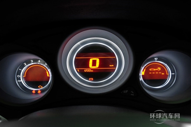 2014款 1.8L 手動(dòng)智驅(qū)版勁享型