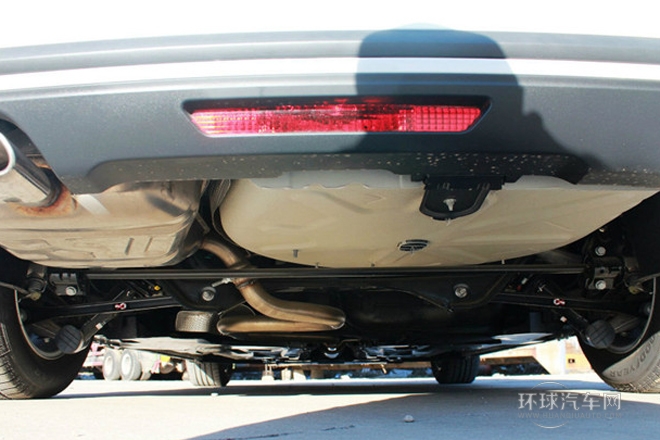 2013款 2.0L 手動舒適型