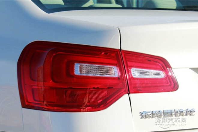 2013款 2.0L 手動(dòng)舒適型