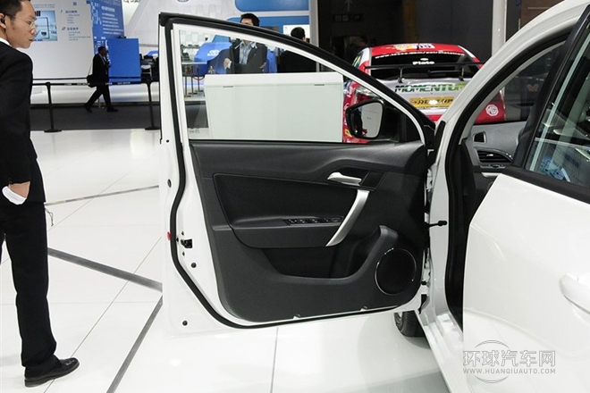 2014款 1.5T 自動(dòng)旗艦型