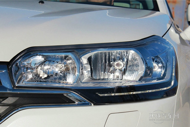 2013款 2.0L 手動舒適型