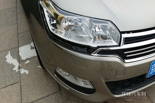 2013款 2.0L 自動尊享型