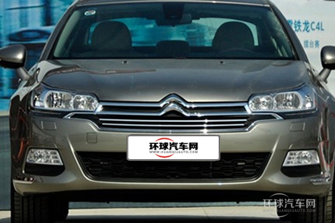 2013款 2.0L 自動尊享型