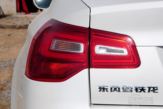 2013款 2.3L 自動(dòng)尊馭型