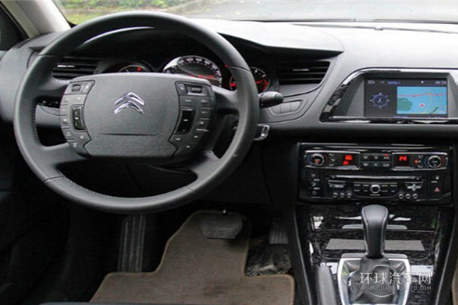 2013款 2.3L 自動尊貴型