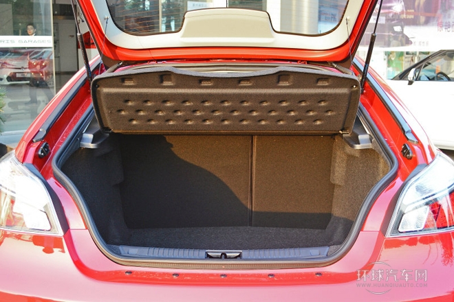 2013款 三廂 1.8L 手動超值版