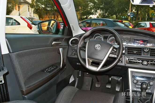 2013款 三廂 1.8L 手動超值版