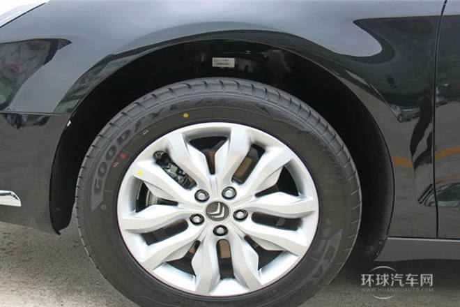 2013款 2.3L 自動(dòng)豪華型