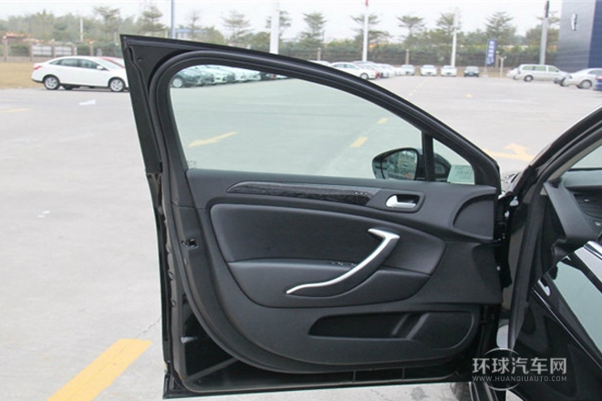 2013款 2.3L 自動豪華型