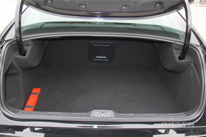 2013款 2.3L 自動豪華型