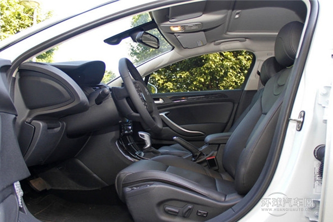 2013款 2.3L 自動(dòng)豪華型