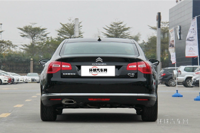 2013款 2.3L 自動豪華型