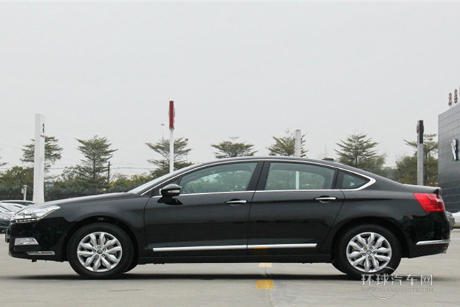 2013款 2.3L 自動(dòng)豪華型