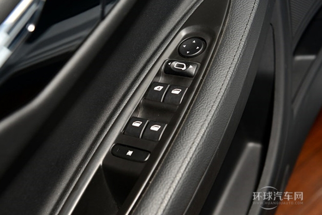 2014款 VTS版 2.0L 手動(dòng)品悅型