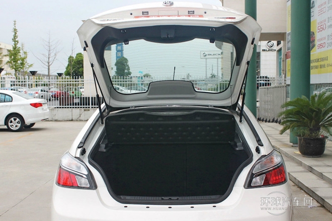 2013款 掀背 1.8L 手動駕值版