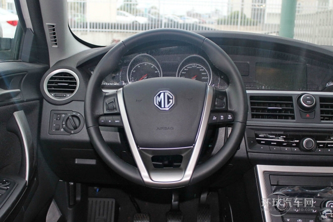 2013款 掀背 1.8L 手動駕值版