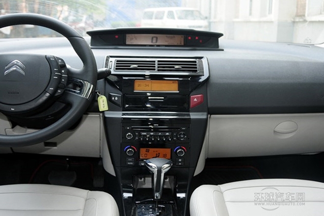 2014款 VTS版 1.6L 自動品享型