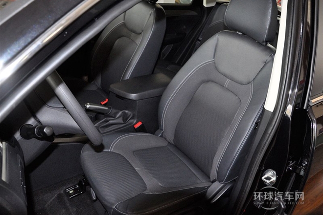 2014款 2.0T 手動尊貴型