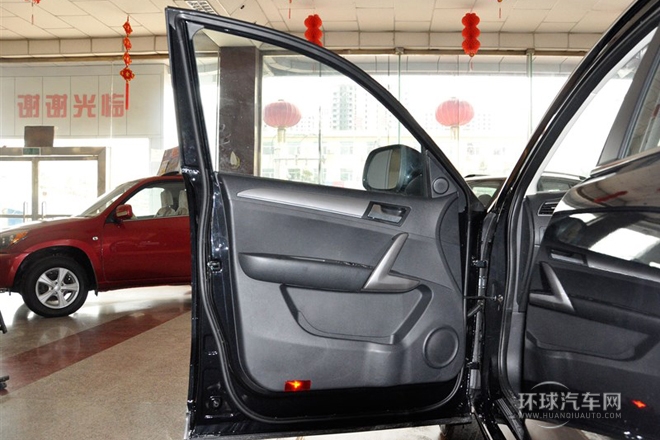 2014款 2.0T 手動尊貴型