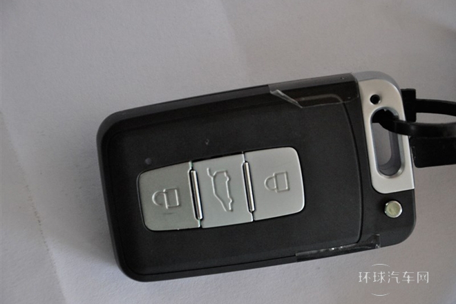 2014款 2.0T 手動尊貴型