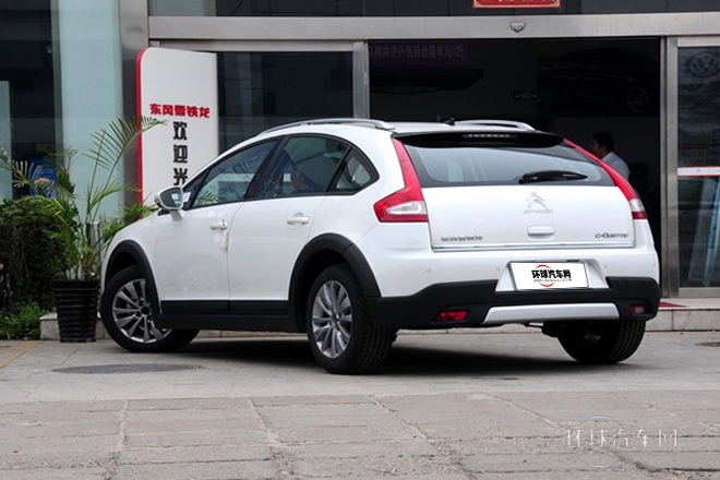 2013款 改款 CROSS 1.6L 自動