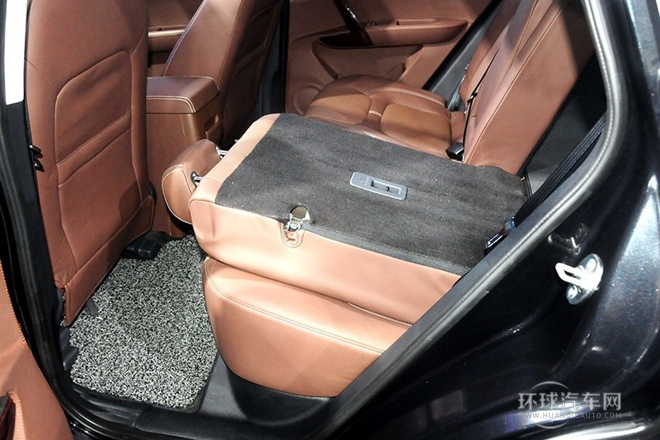 2014款 2.0T 自動尊貴型