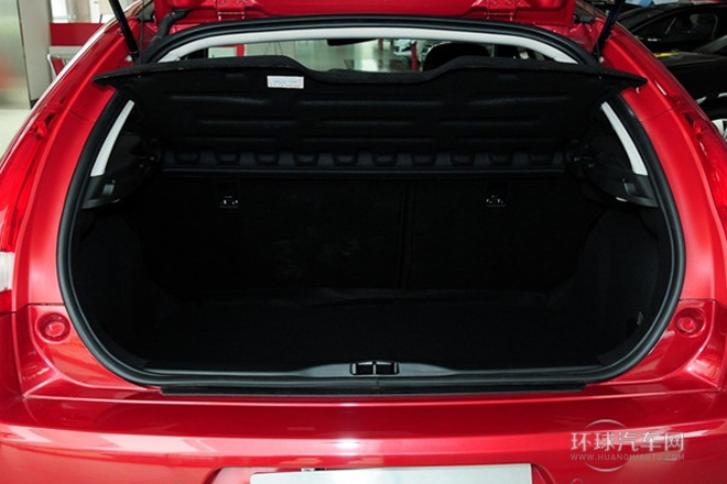 2013款 改款 CROSS 1.6L 手動