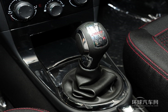 2013款 改款 CROSS 1.6L 手動(dòng)