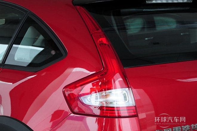 2013款 改款 CROSS 1.6L 手動