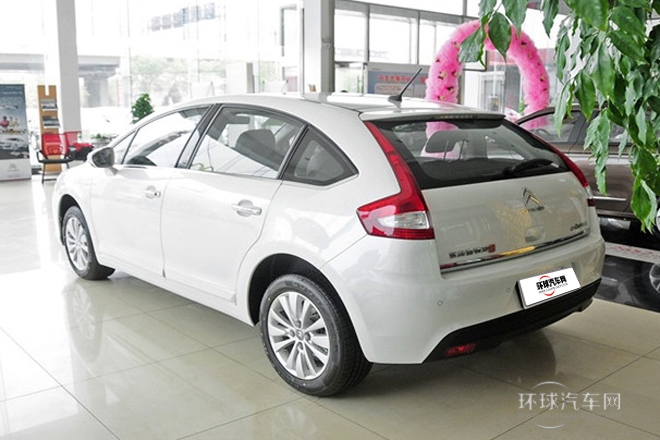 2013款 兩廂 1.6L 手動樂享型