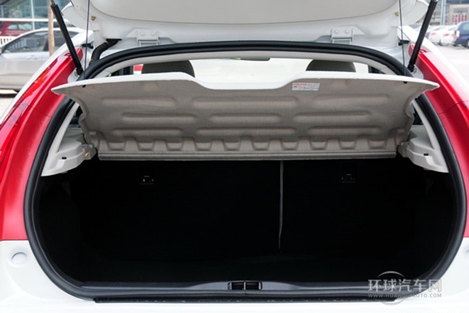 2013款 兩廂 1.6L 自動樂尚型