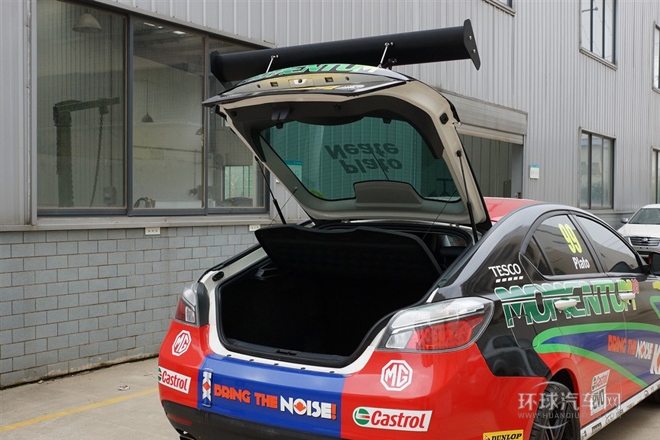 2013款 掀背 1.8T 自動(dòng)豪華版