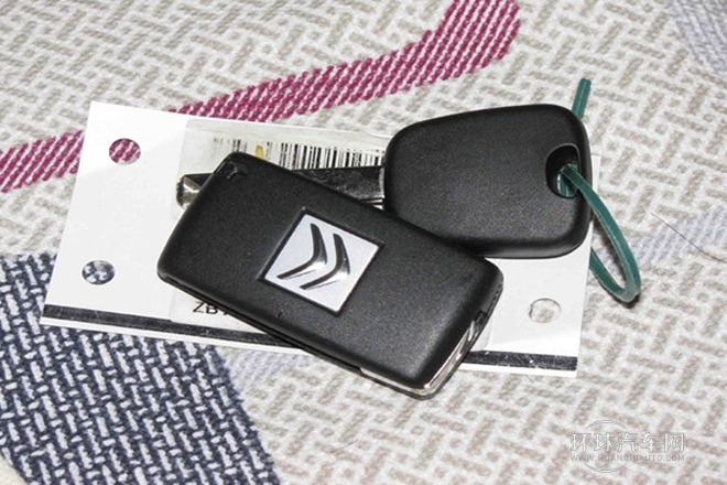 2013款 兩廂 1.6L 手動樂尚型