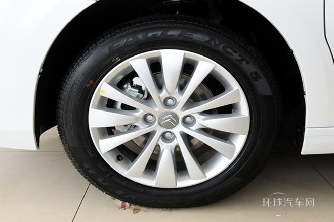 2013款 兩廂 1.6L 手動樂尚型