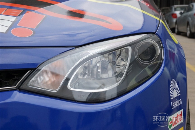 2013款 掀背 1.8T 自動(dòng)豪華版