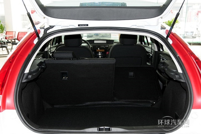 2013款 兩廂 1.6L 手動(dòng)樂(lè)尚型