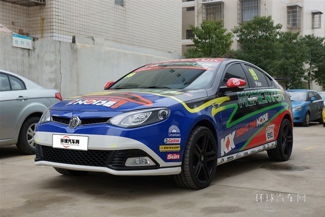 2013款 掀背 1.8T 自動(dòng)豪華版