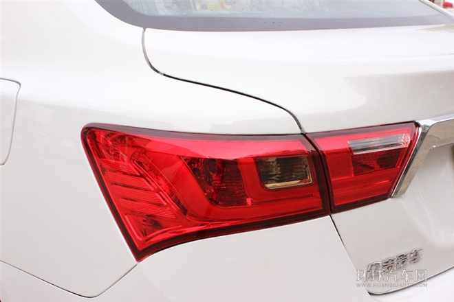 2014款 1.5L 新視界版手動時尚型