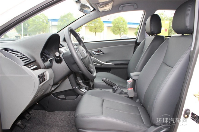 2014款 1.5L 新視界版手動時尚型