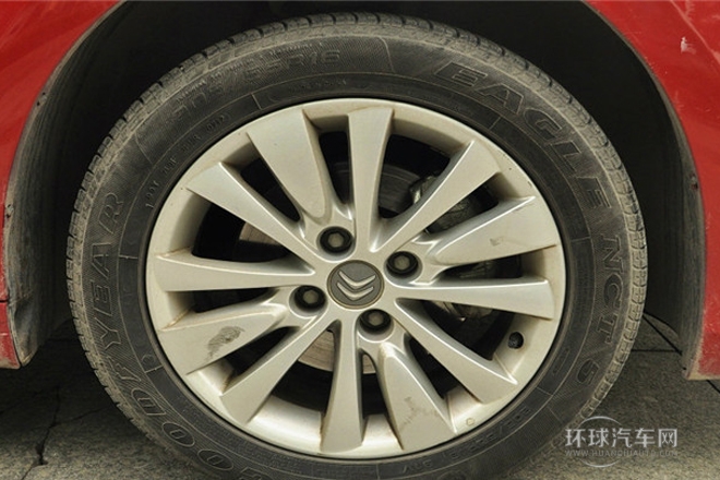 2013款 兩廂 1.6L 自動樂享型