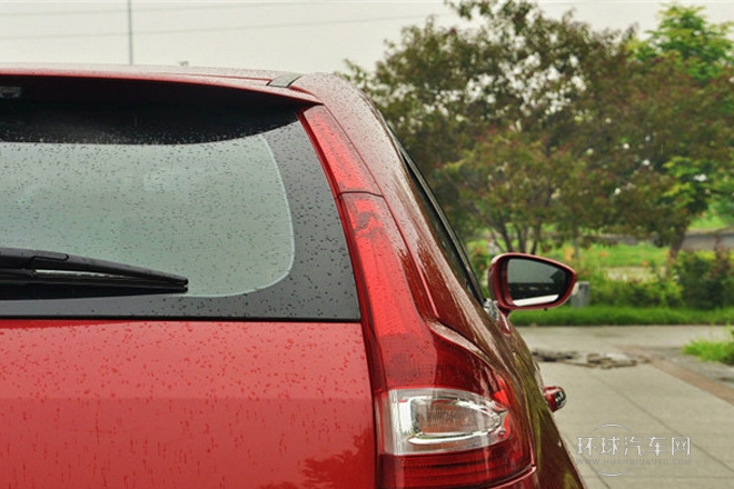 2013款 兩廂 1.6L 自動(dòng)樂享型