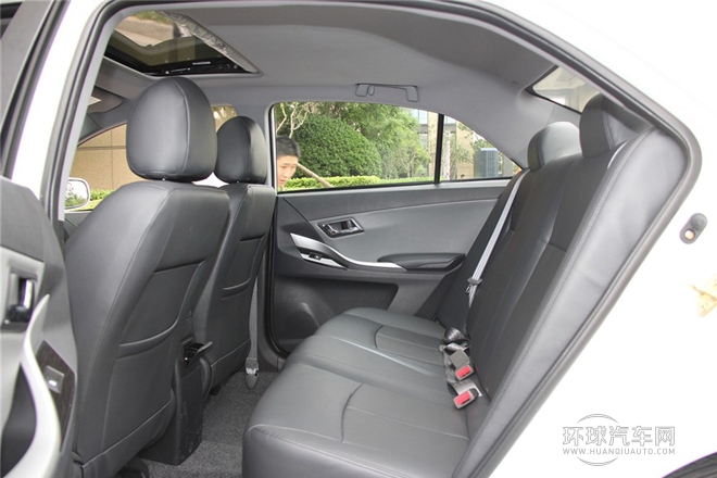 2014款 1.5L 新視界版手動豪華型